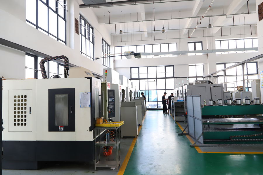 Luoyang Hypersolid Metal Tech Co., Ltd メーカー生産ライン